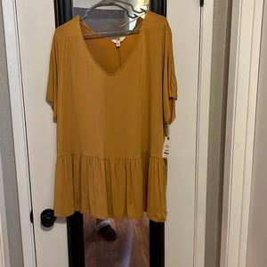 Mustard yellow top